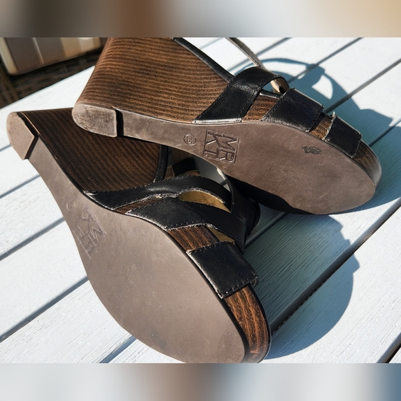 MRKT. black wedge sandals in size 7.5 - Picture 8 of 13